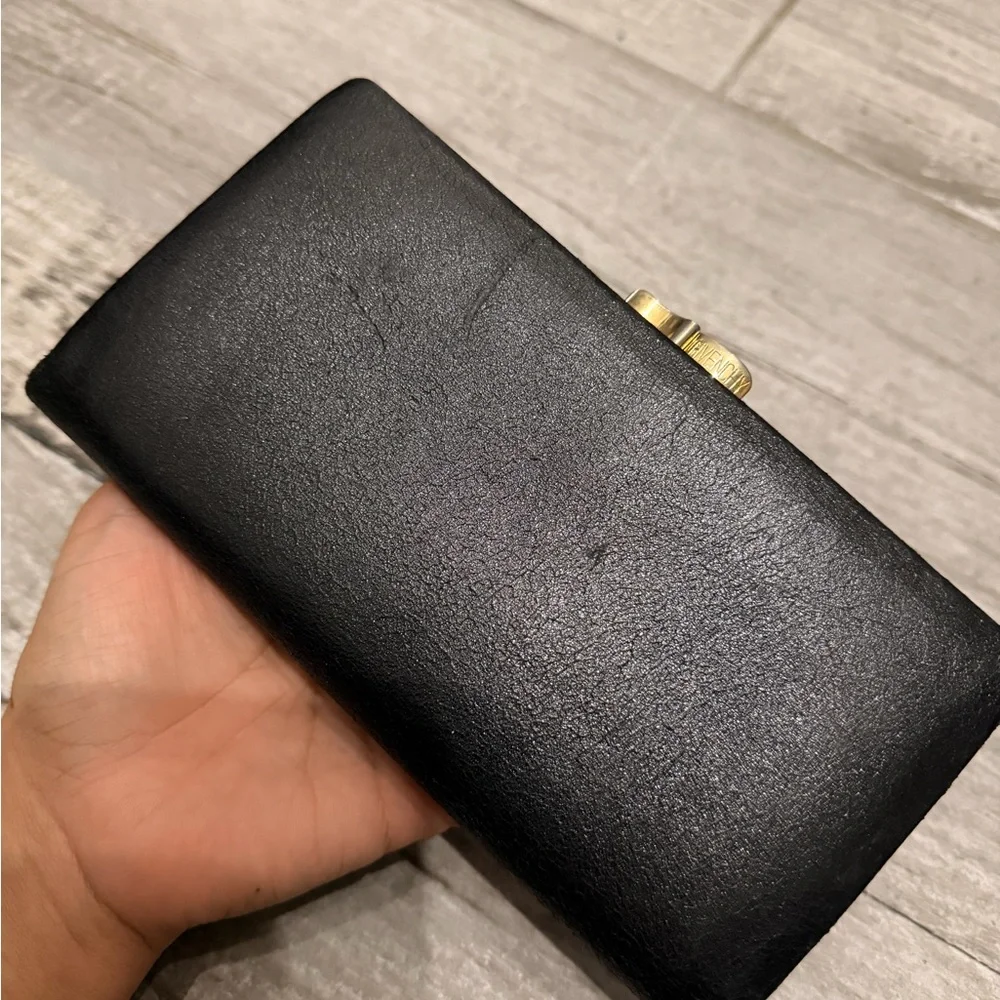 Givenchy Wallet - Picture 2 of 7